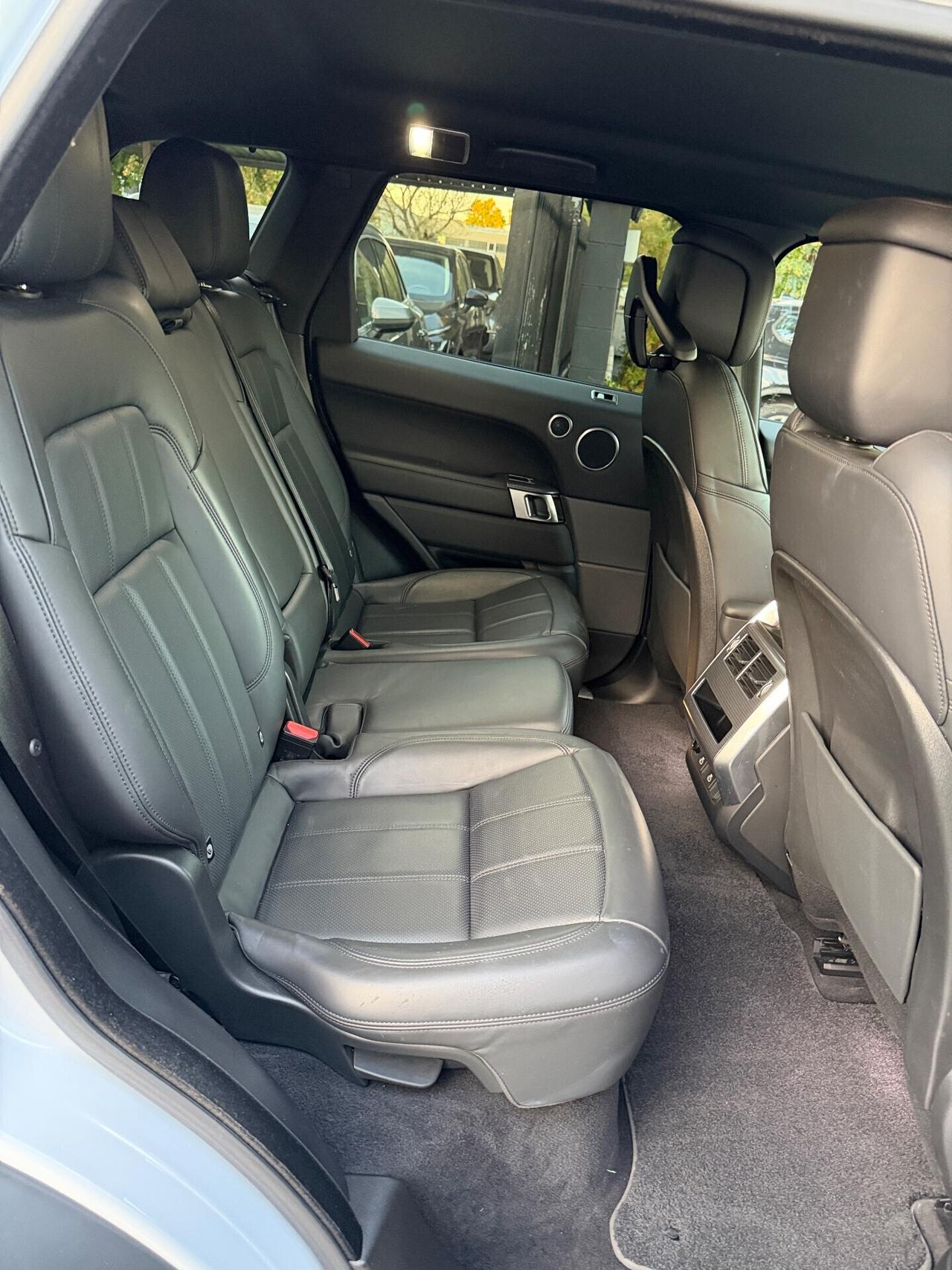 Land Rover Range Sport 3.0D l6 300 CV HSE Dynamic Stealth