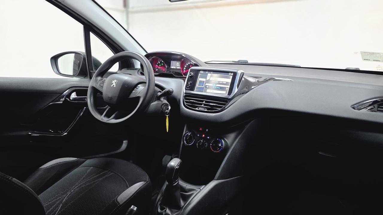 Peugeot 208 1.4 HDi 68 CV 5 porte Allure 07/2014 Neopatentati Euro 5B