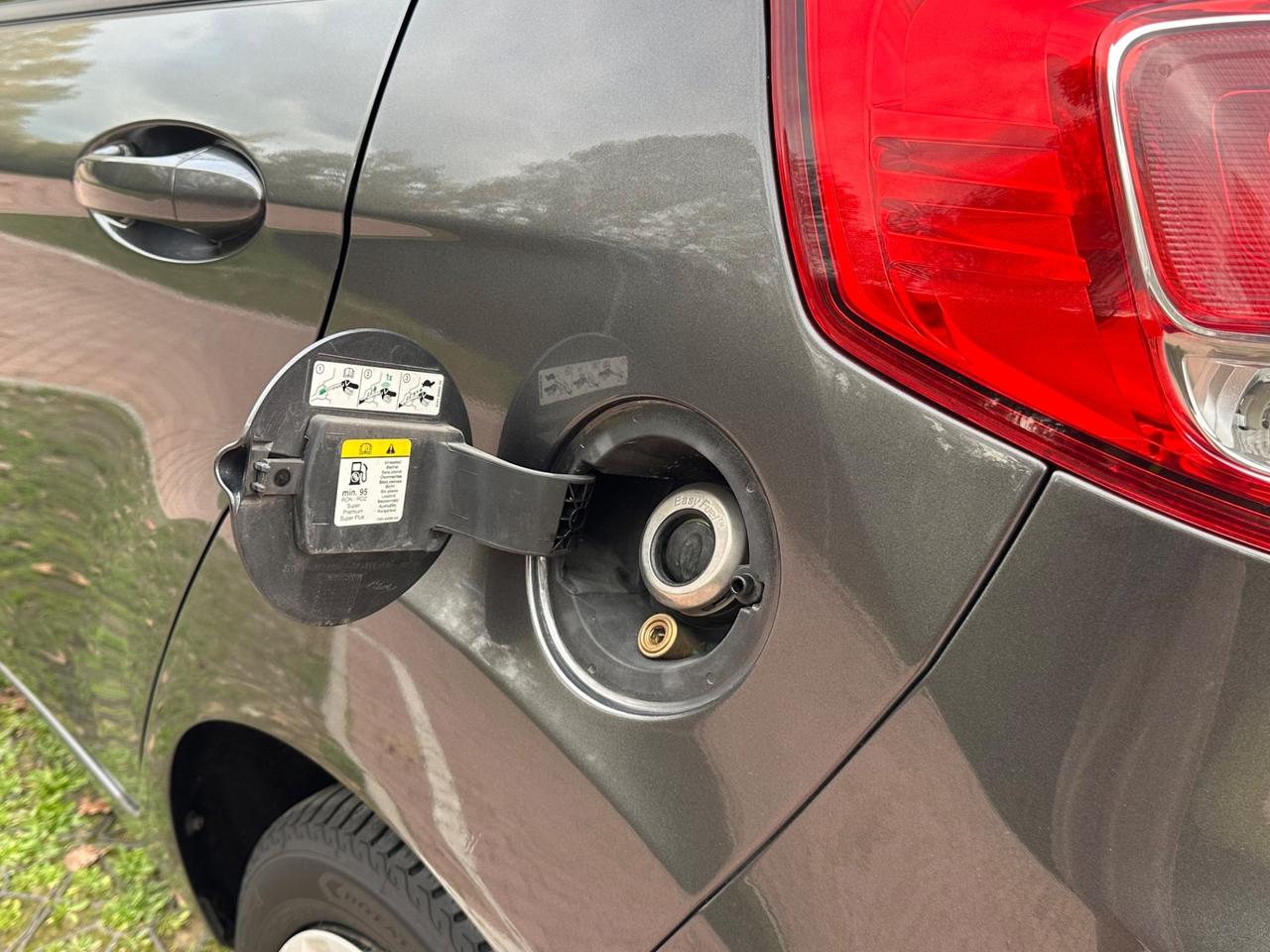 Ford Fiesta Plus 1.4 5 porte Bz.- GPL