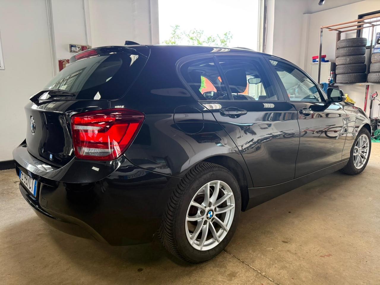 Bmw 118 118d 5p. Urban TETTO APRIBILE