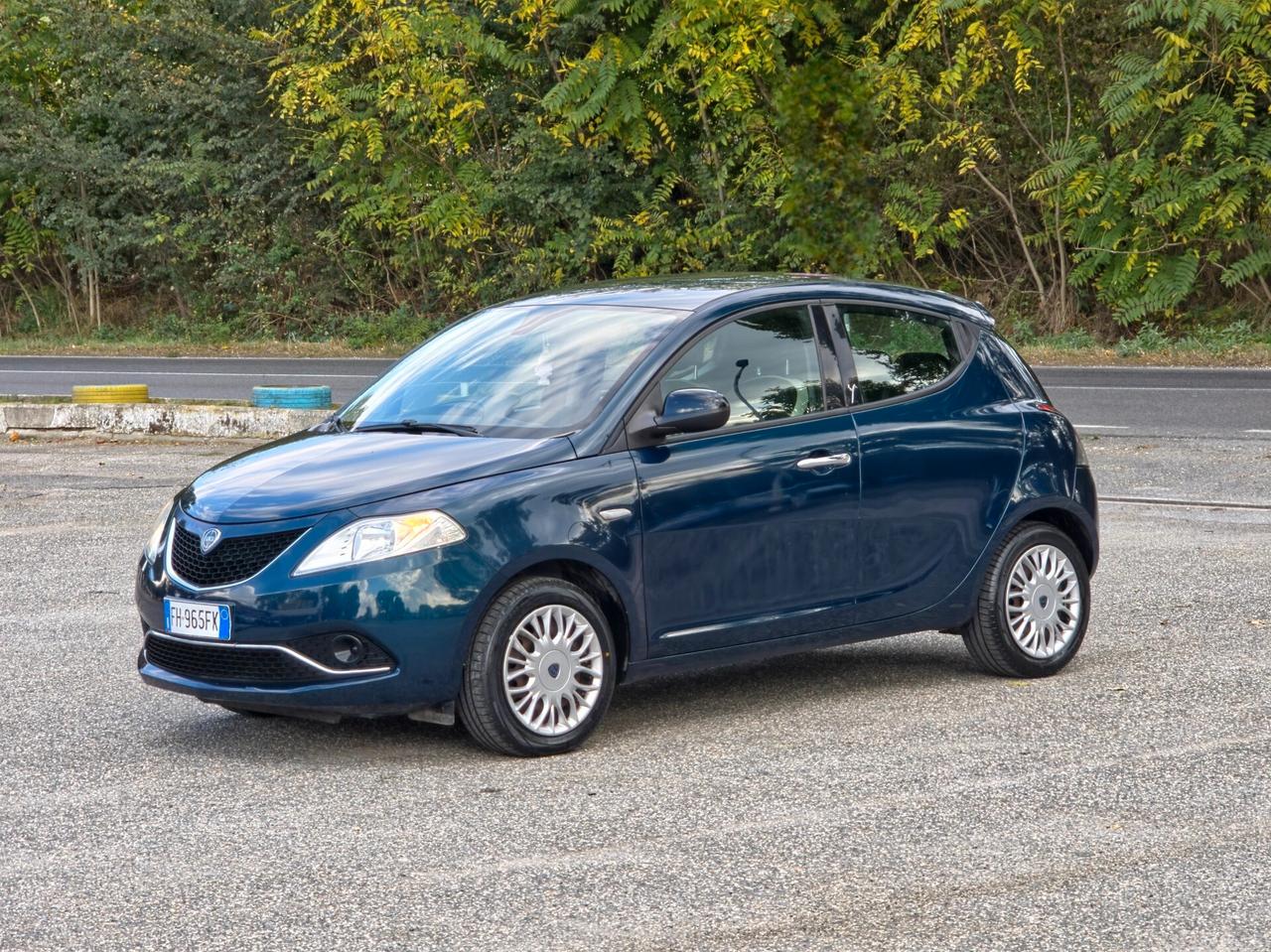 Lancia Ypsilon 1.2 69 CV 5 porte GPL Ecochic Platinum 2018-E6 NEO