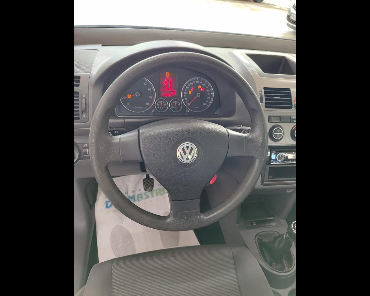 VOLKSWAGEN Touran 2.0 Trendline Ecofuel 7 Posti