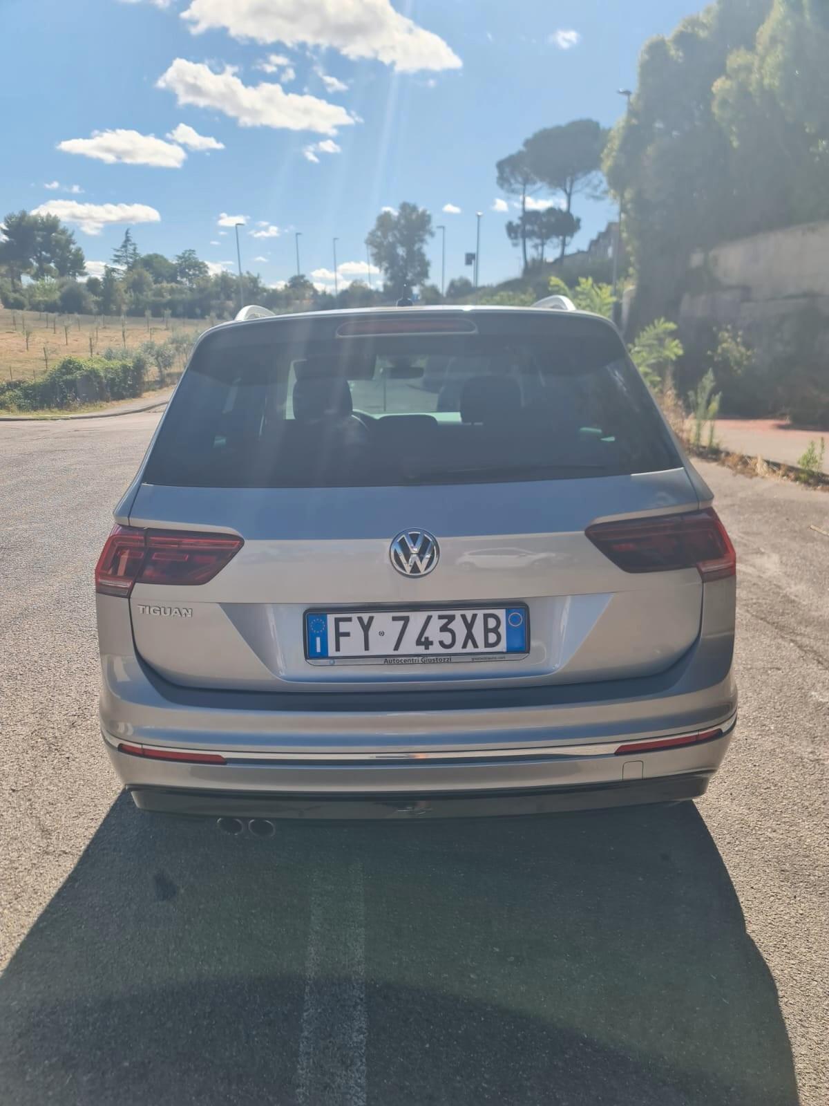 Volkswagen Tiguan 2.0 TDI 150 CV SCR DSG 4MOTION R-Line