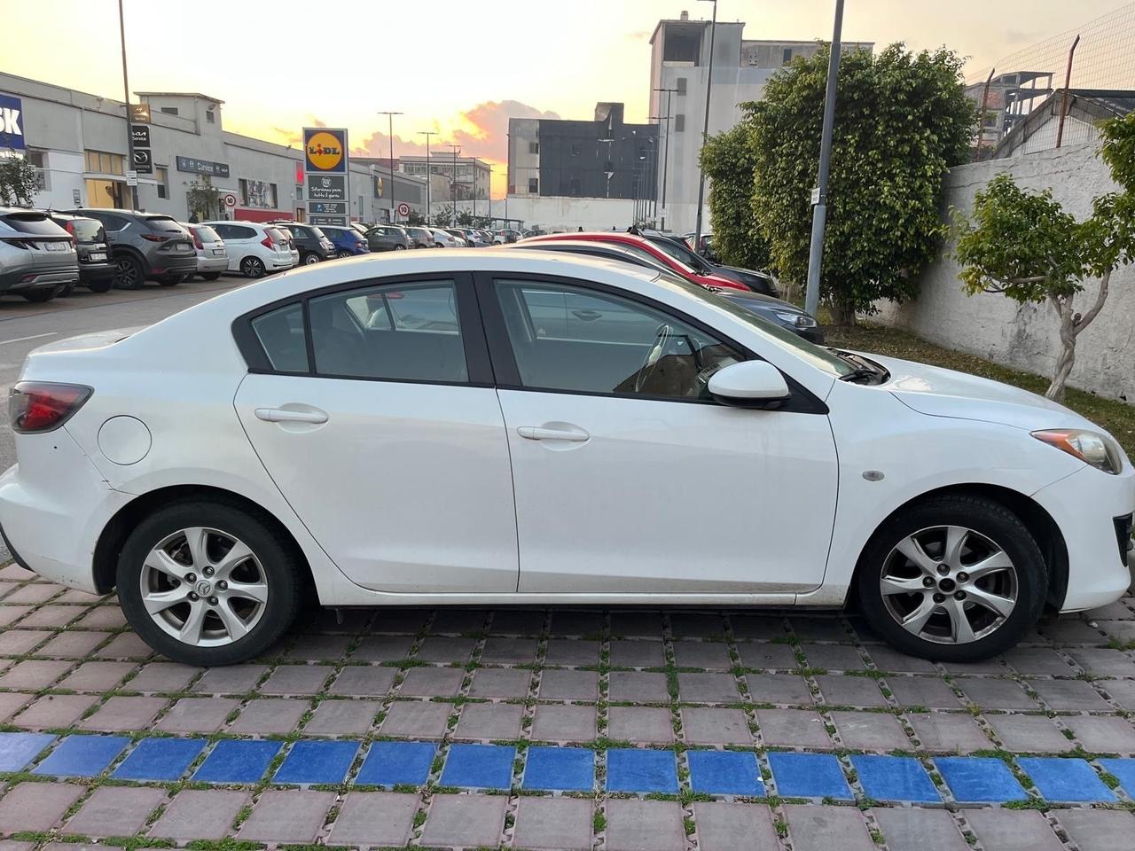 Mazda 3 Mazda3 1.6 MZ-CD 115 CV 4p. Touring