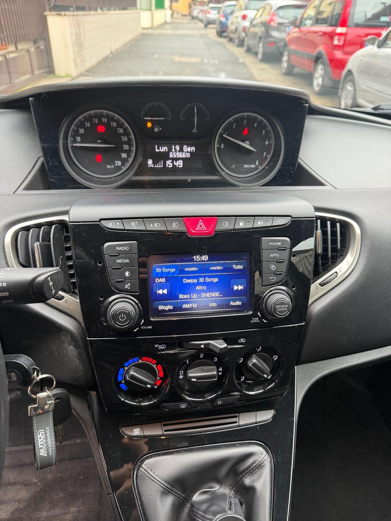Lancia Ypsilon 1.2 5 porte GPL Ecochic Monogram