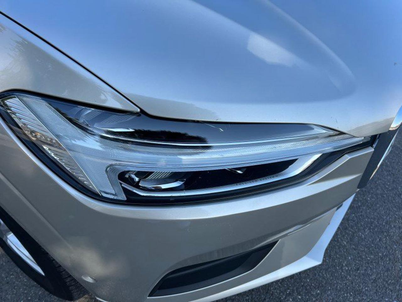 Volvo XC60 B4 (d) AWD Geartronic Business Plus