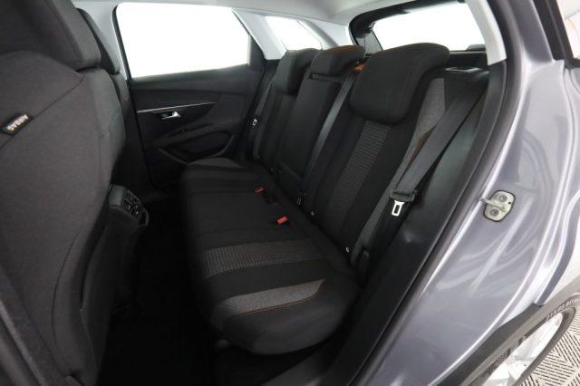 PEUGEOT 3008 3008 BlueHDi 130 EAT8 S&S Business