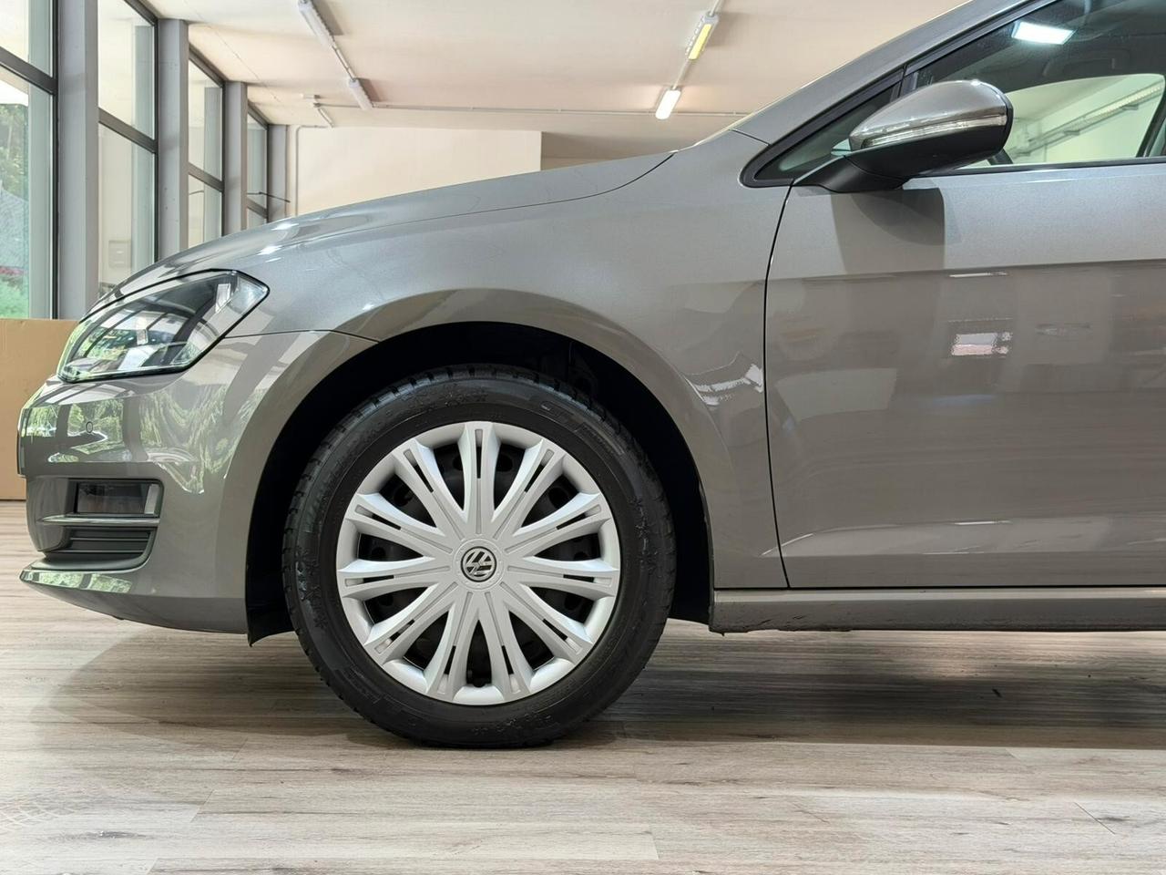 VW GOLF 1.6TDI 110cv COMFORTLINE 1HANDE