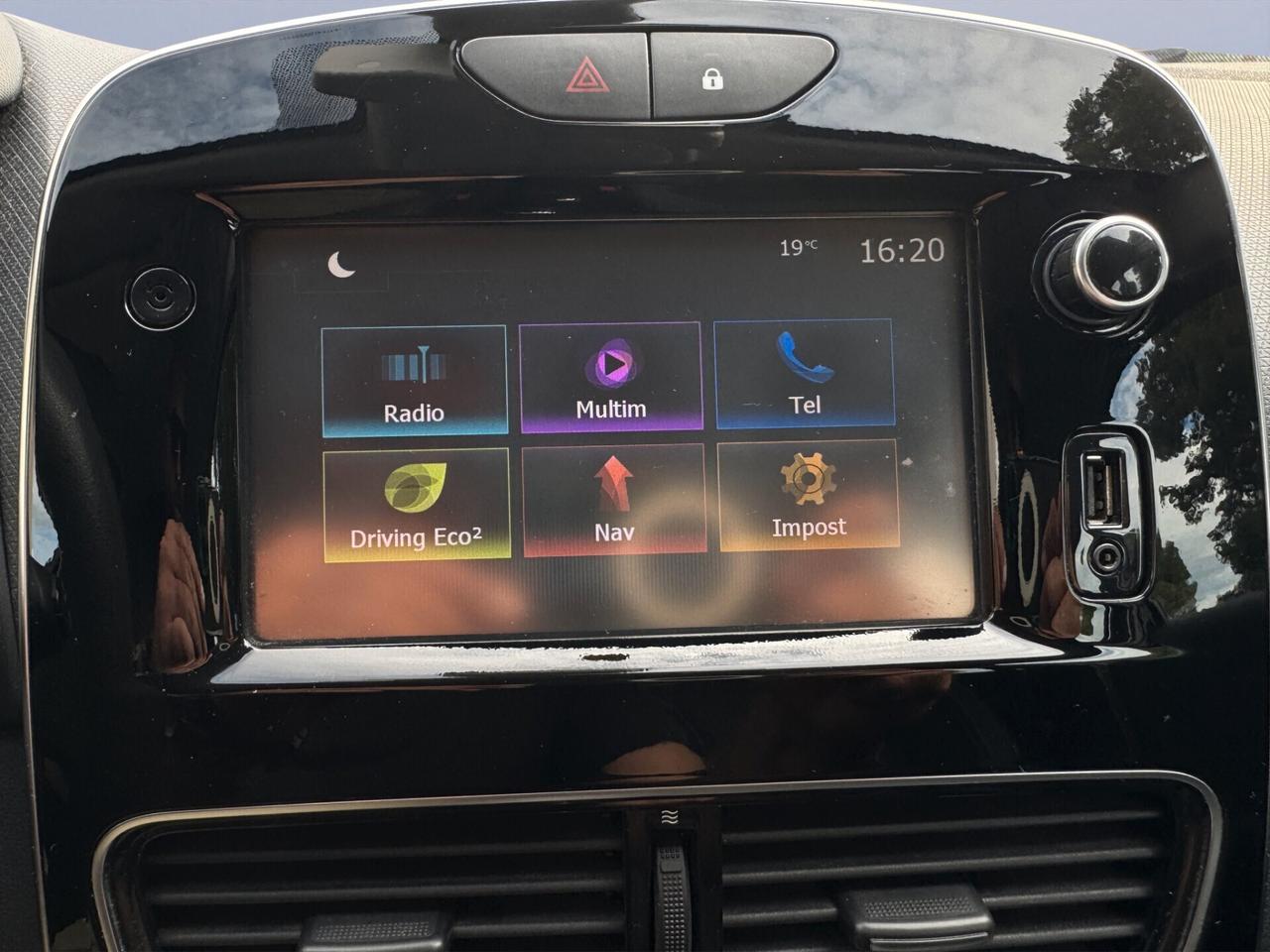 Renault Clio 1.2 75CV 5 porte Life NEOPATENTATI