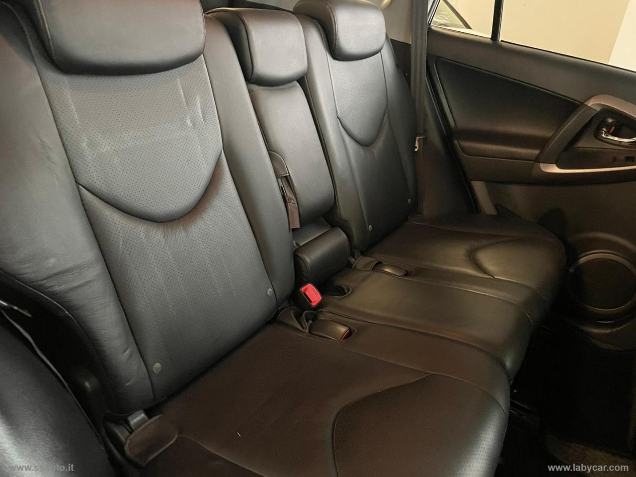 TOYOTA RAV4 Crossover 2.2 D-4D 177 CV Luxury