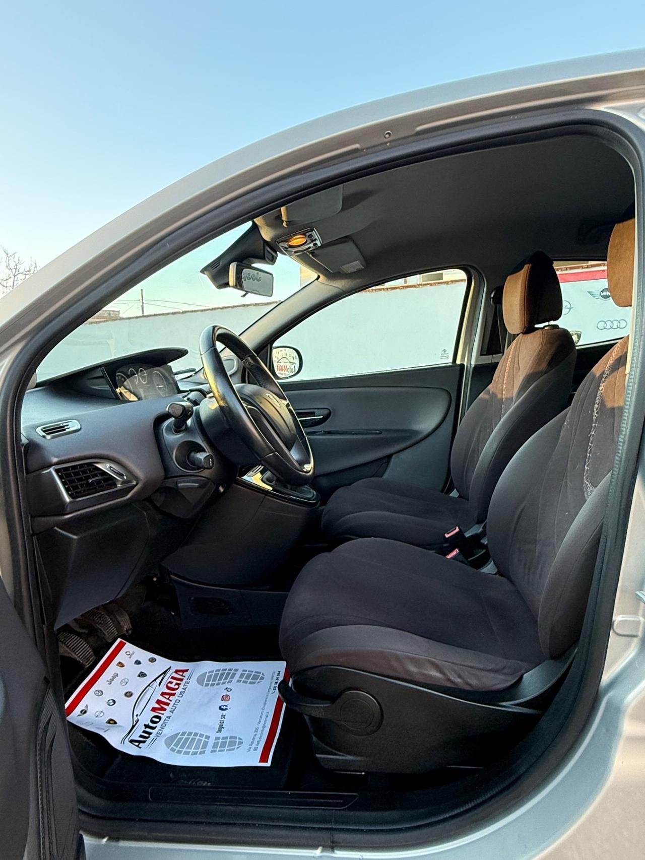 Lancia Ypsilon 1.3 MJT 16V 95 CV 5 porte S&S Platinum