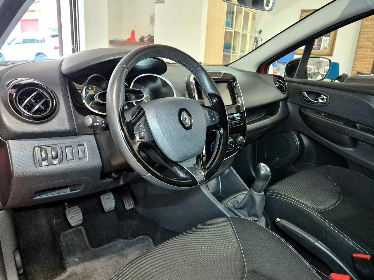 Renault Clio 1.2 75CV 5 porte Live ** NEOPATENTATI**