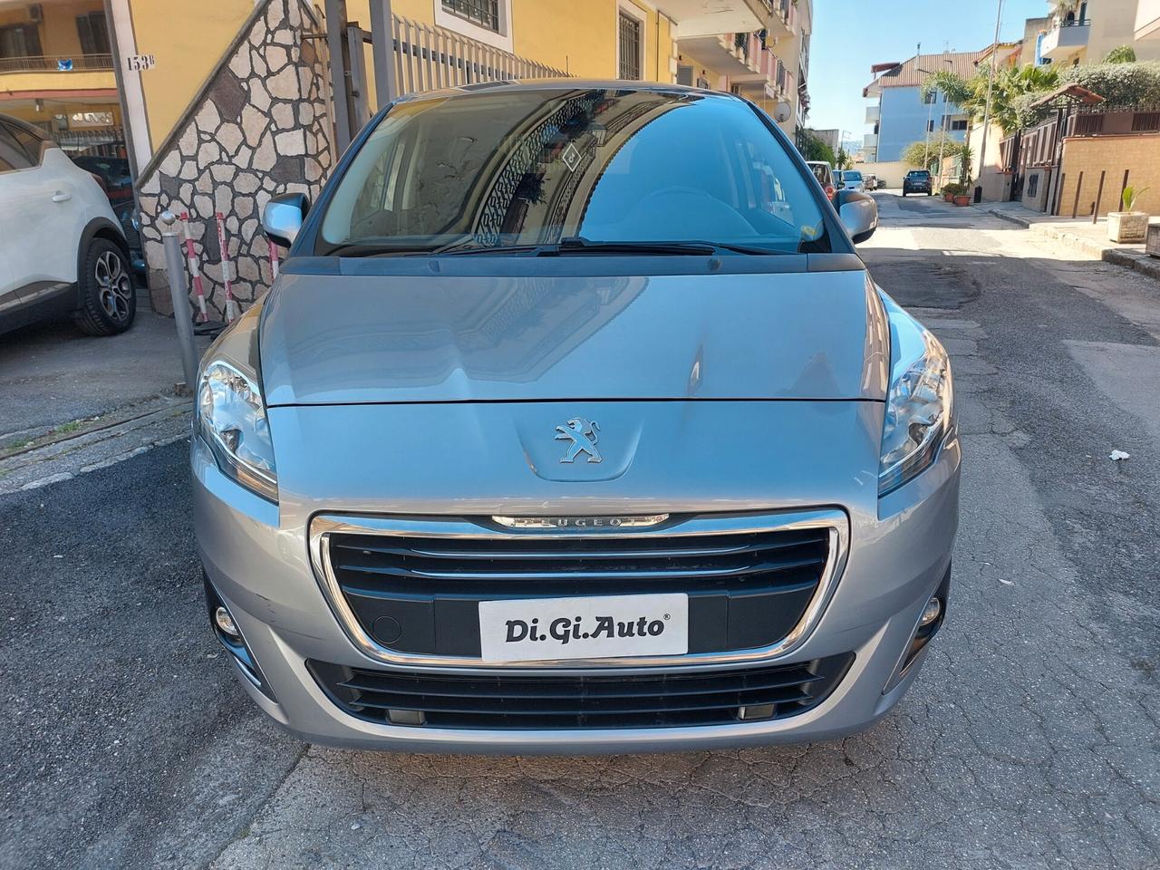 Peugeot 5008 1.6 HDi 115CV Allure 85Kw