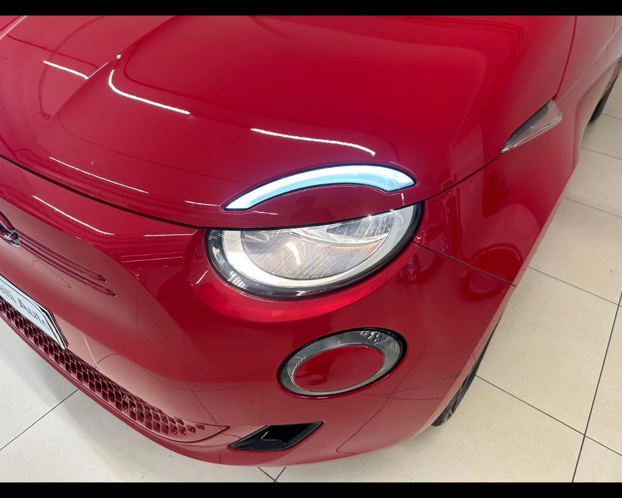 FIAT 500e - 500e Berlina 23,8 kWh Red