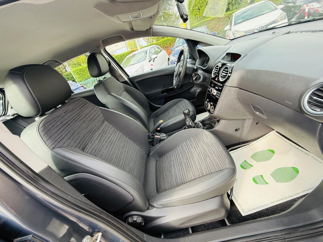 Opel Corsa 1.2 85CV 5 porte GPL-TECH Edition