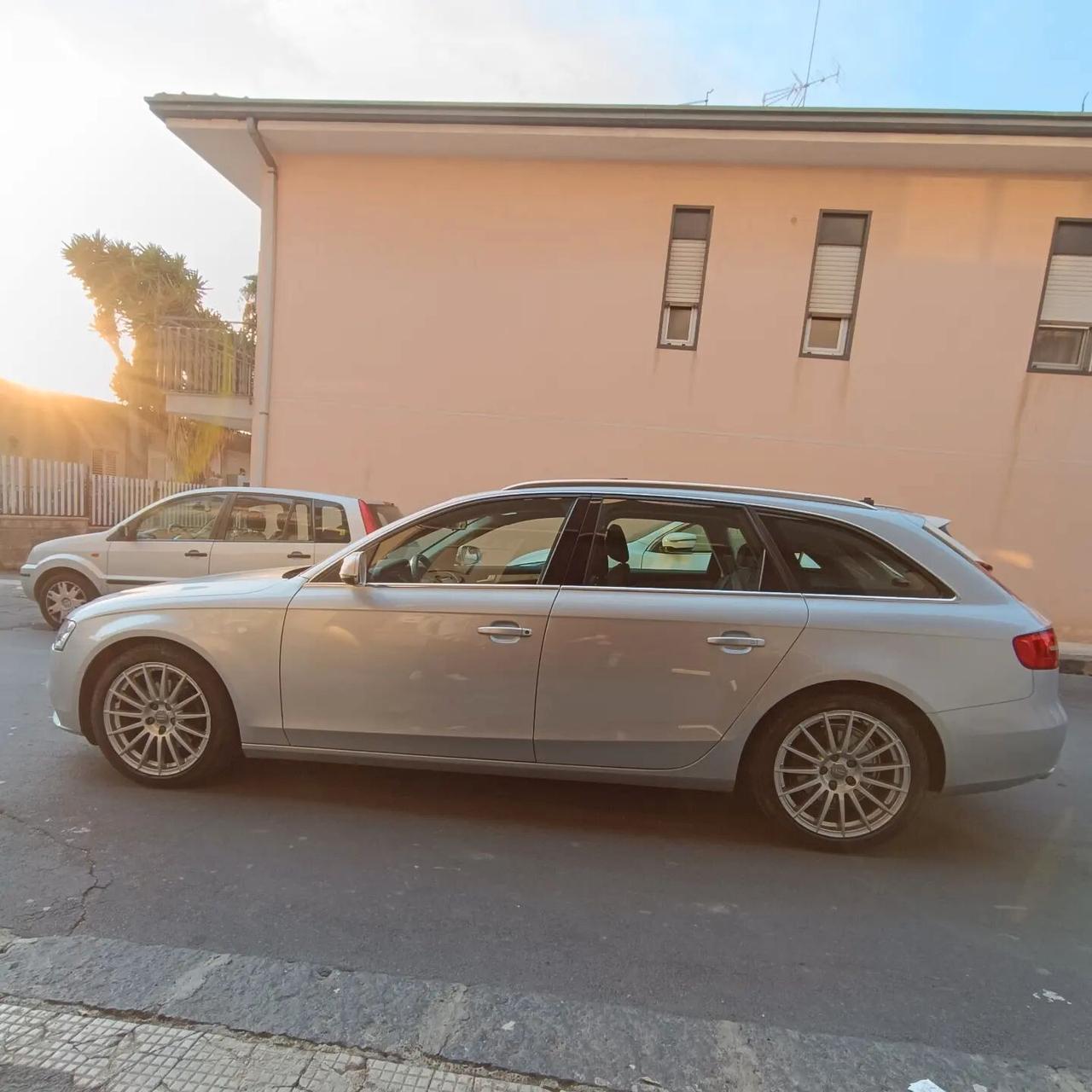 Audi A4 Avant 2.0 TDI Unicpropiet KM CERTIFICATI