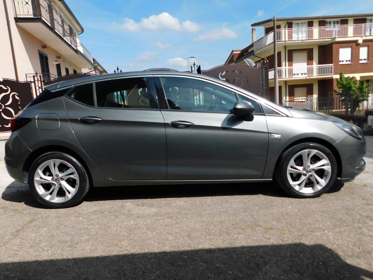 Opel ASTRA Berlina 1.6 CDTi INNOVATION 2020