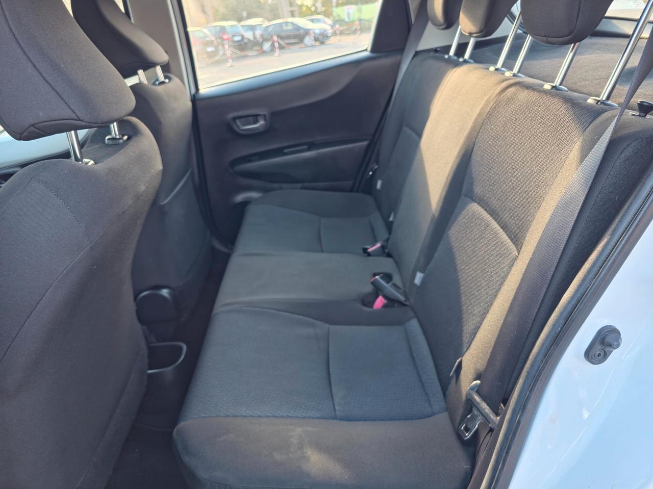 Toyota Yaris 1.5 Hybrid 5 porte Lounge 2014-E5B Automatico NEO