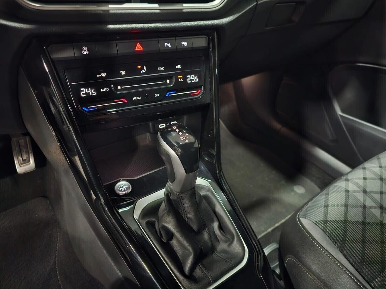 NUOVA VOLKSWAGEN T-ROC 2.0 TDI 150CV R-LINE - ITALIANA PRONTA CONSEGNA