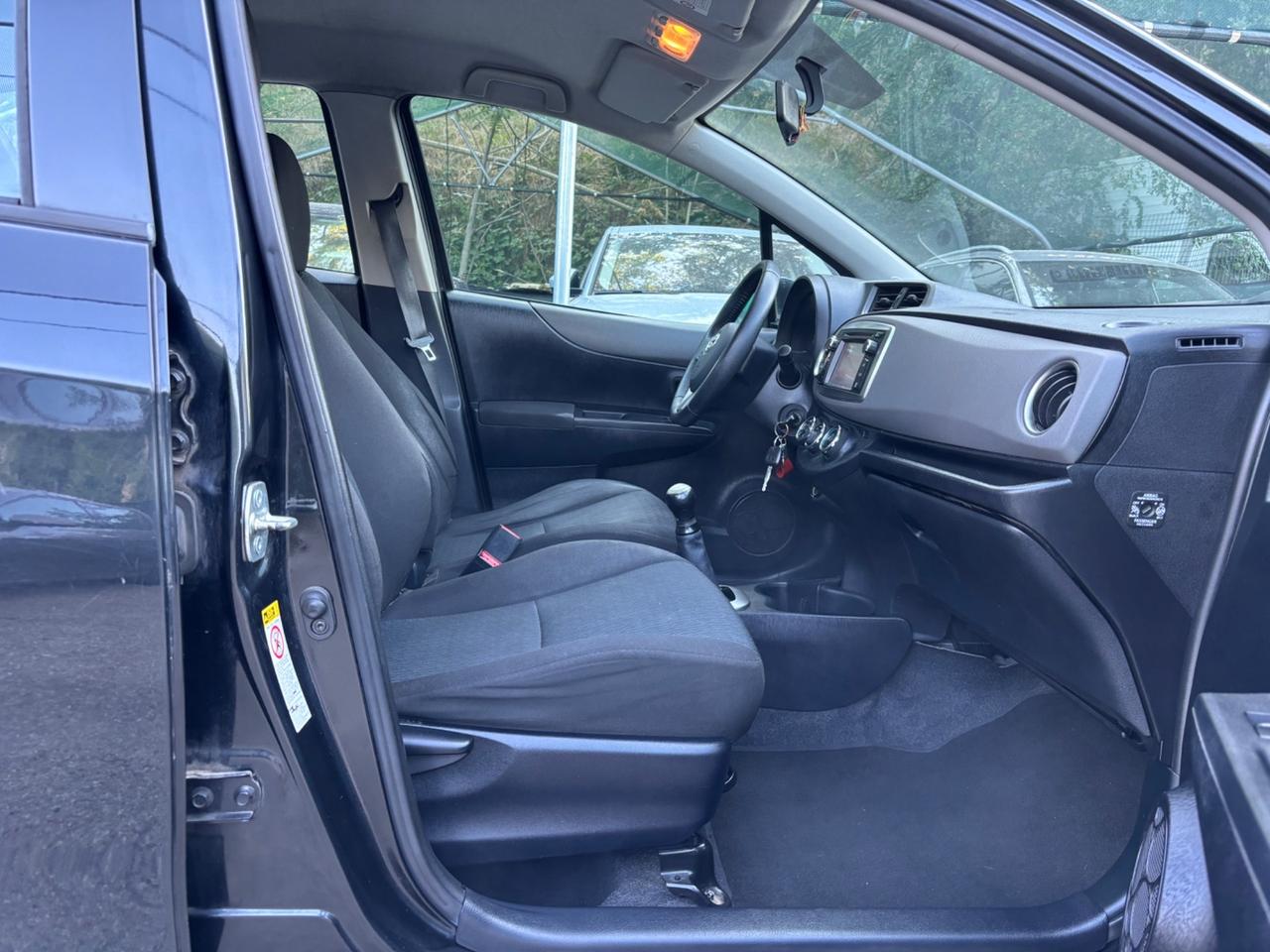 Toyota Yaris 1.0 5 porte Lounge OK NEOPATENTATI