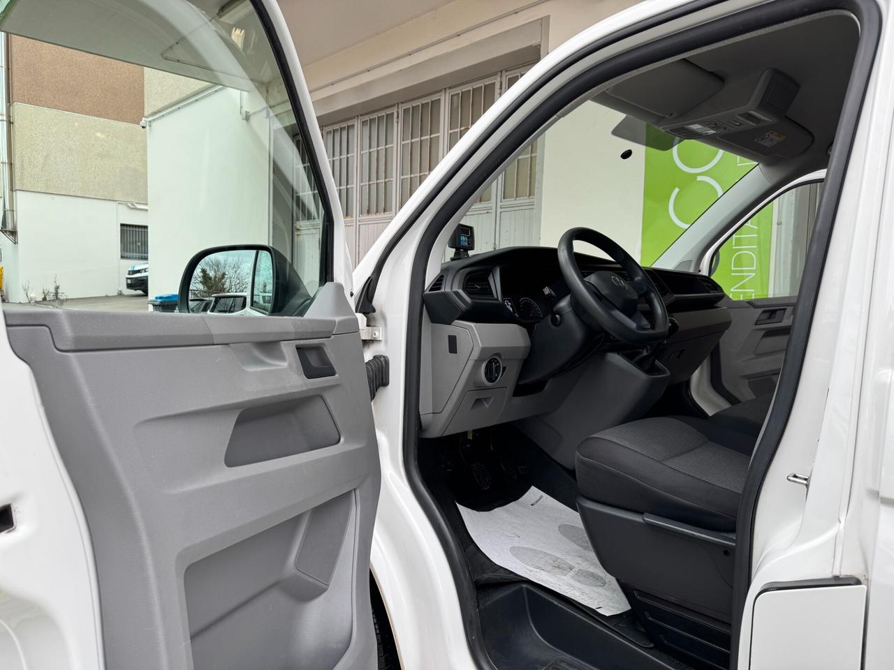 Volkswagen T6.1 Transporter 2.0TDI FRIGO FNAX 2027