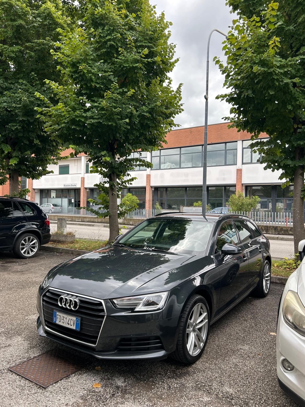 Audi A4 Avant 2.0 TDI 150 CV ultra S tronic Business Sport