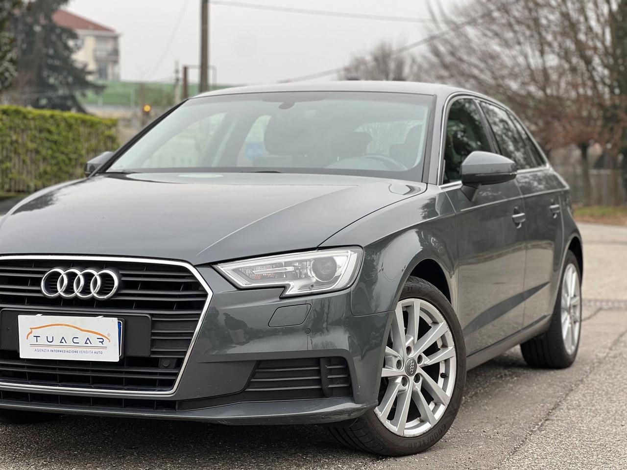 Audi A3 Business Line 1.6 30 TDI #4241