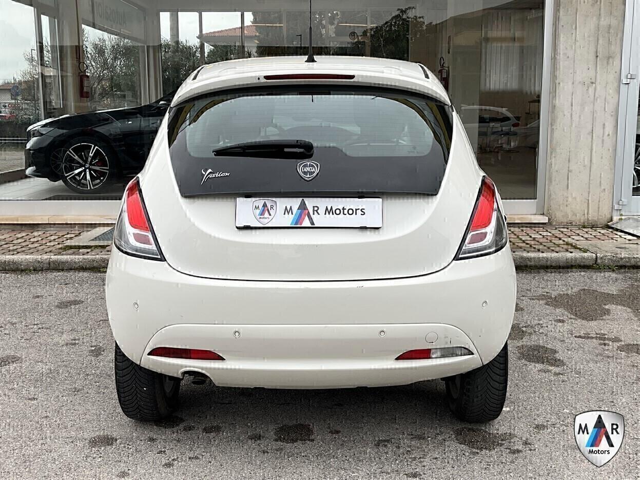 Lancia Ypsilon 0.9 TwinAir 85 CV 5 porte Metano Ecochic Gold