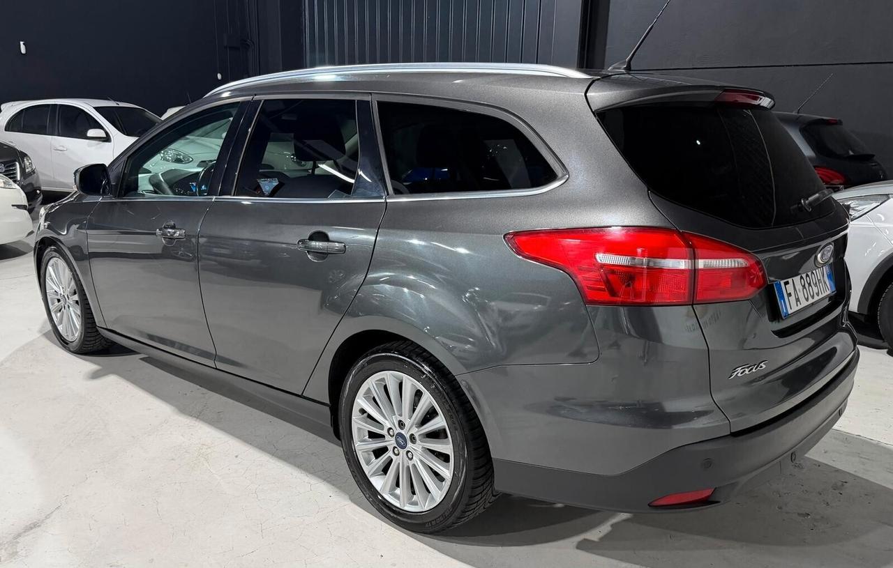 Ford Focus IVA ESPOSTA Titanium Diesel Euro6 Neopatentati