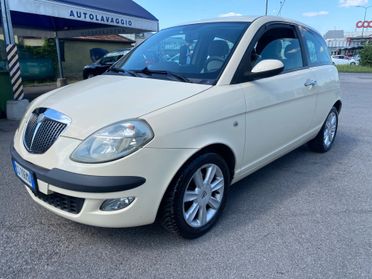 Lancia Ypsilon 1.2 16V Argento