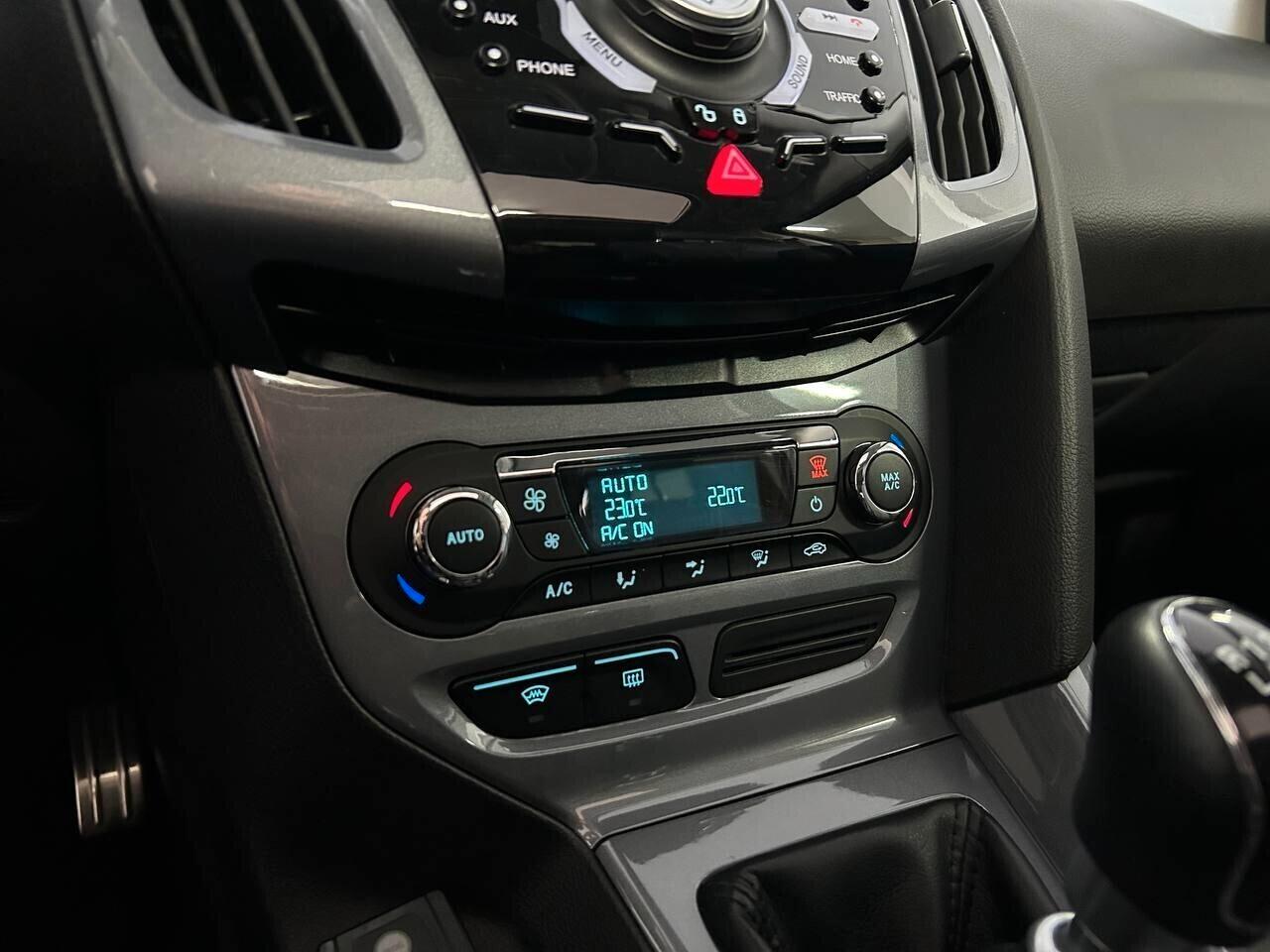 Ford Focus ST PACK - TETTO APRIBILE