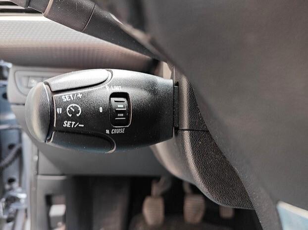 PEUGEOT 2008 1.4 HDi 68 cv - 2013