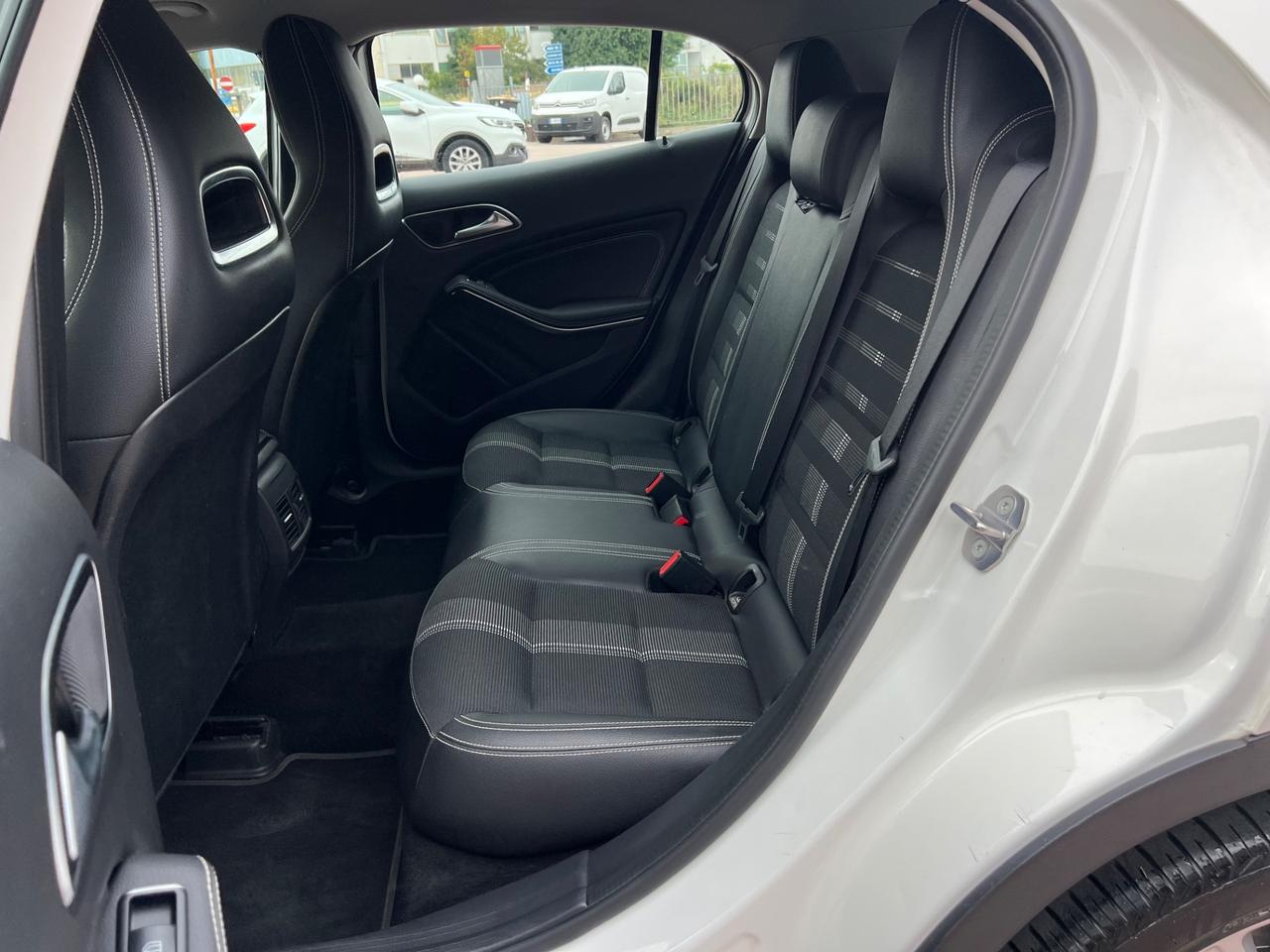 Mercedes-benz GLA 200 d Automatic Premium