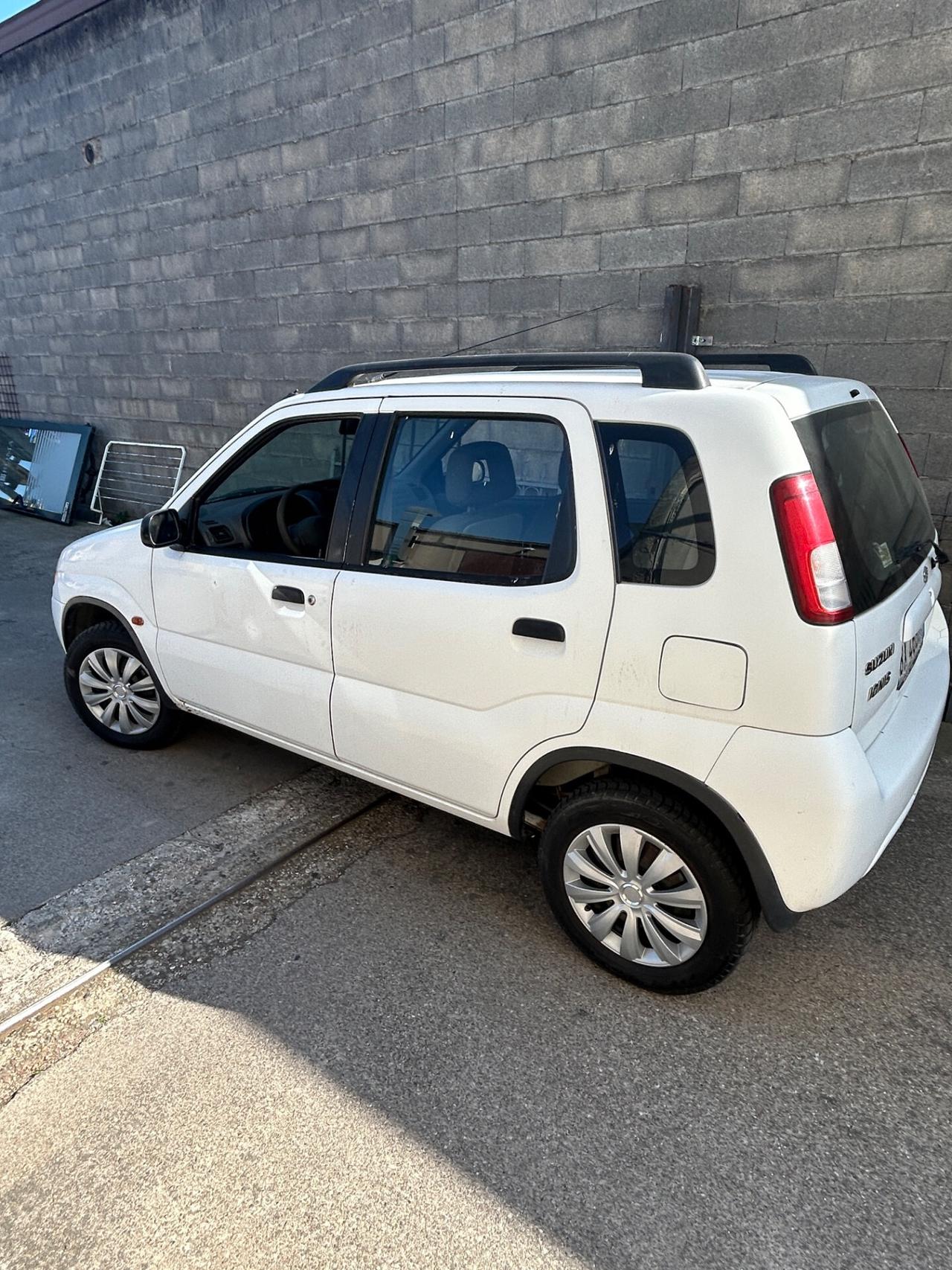 Suzuki Ignis 1.3i 16V cat 4WD GL