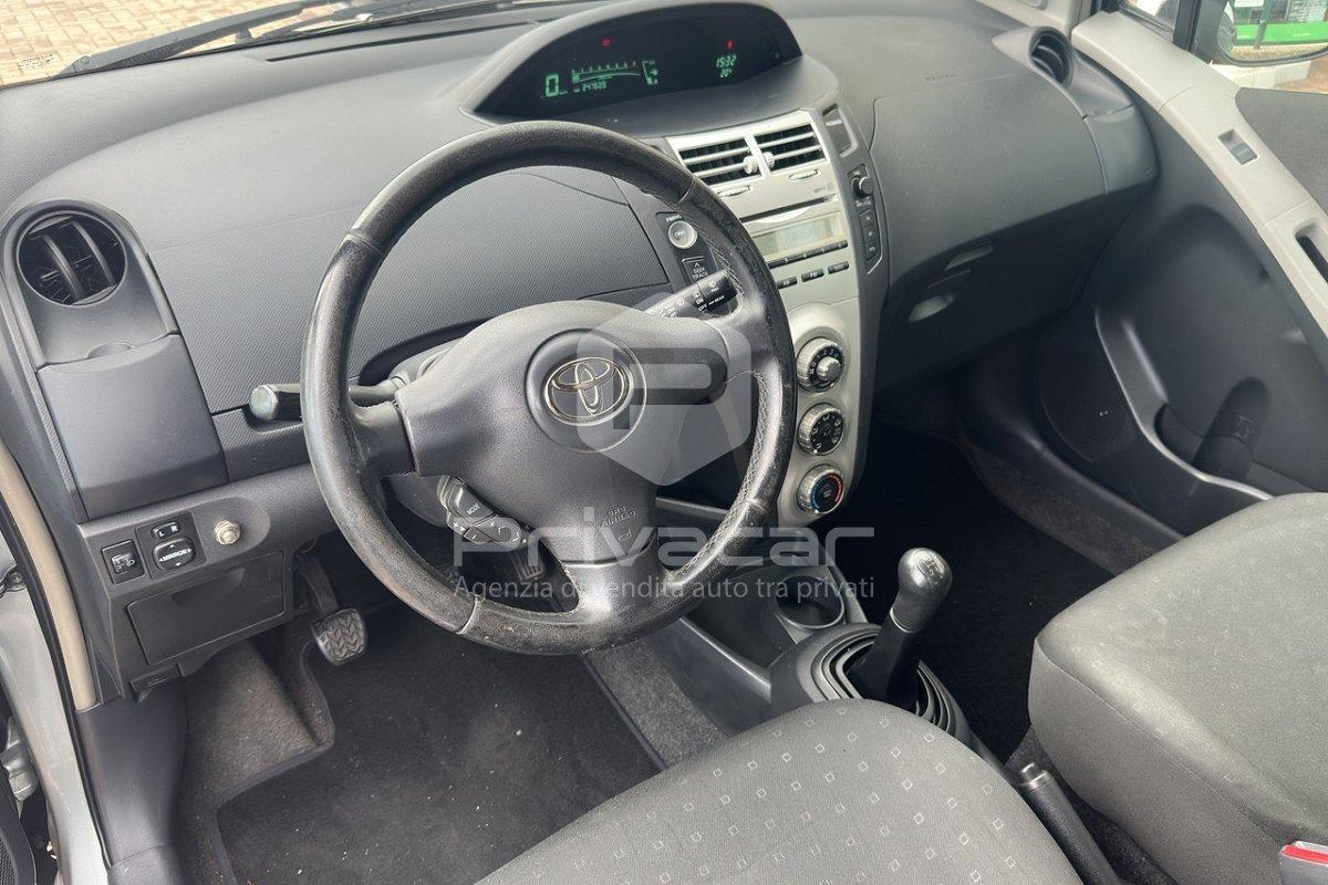 TOYOTA Yaris 1.3 3 porte Luna