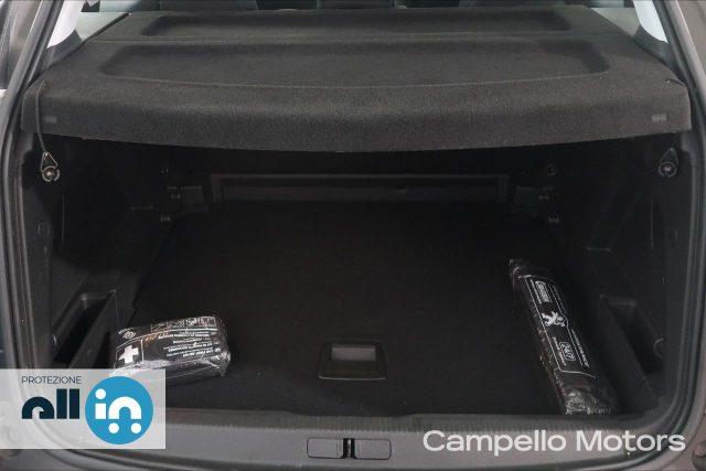 PEUGEOT 3008 3008 1.2 puretech t s&s 130cv Active