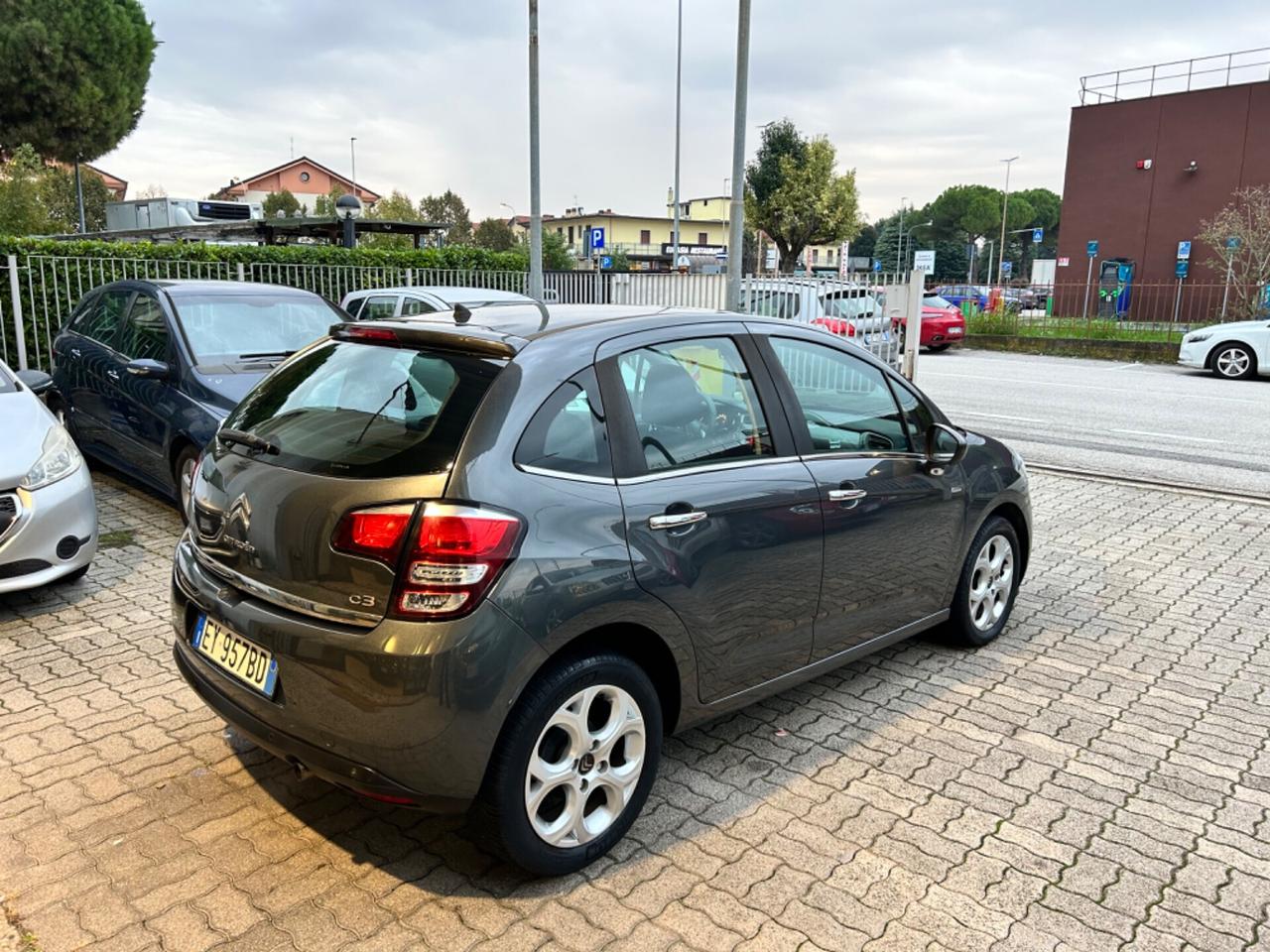 Citroen C3 1.2 benzina/Metano cv80 tetto panorama Exclusive