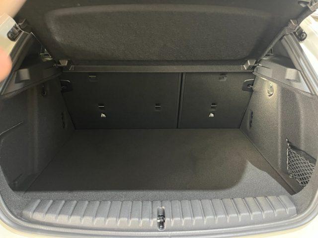 BMW 120 48V MSport Pro "19 M Sport PACK BLACK/TELECAM