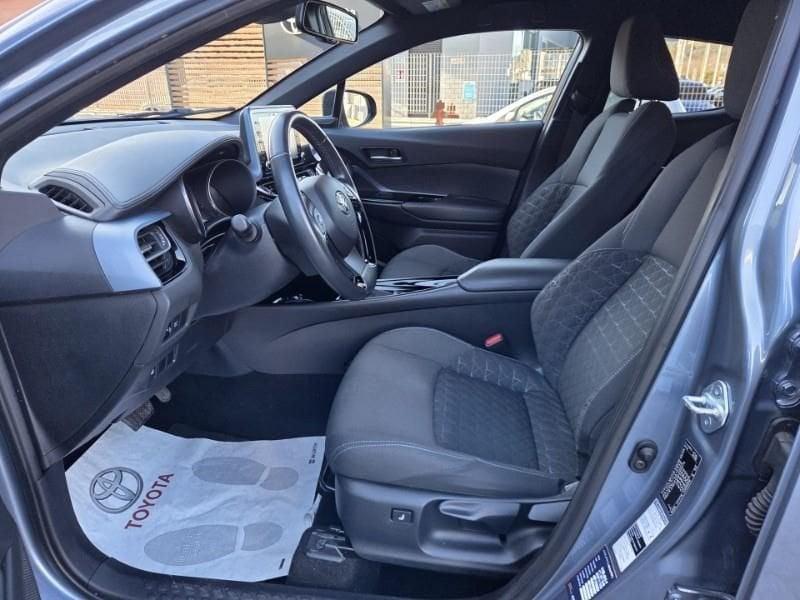 Toyota C-HR (2016-2023) 1.8 Hybrid E-CVT Trend