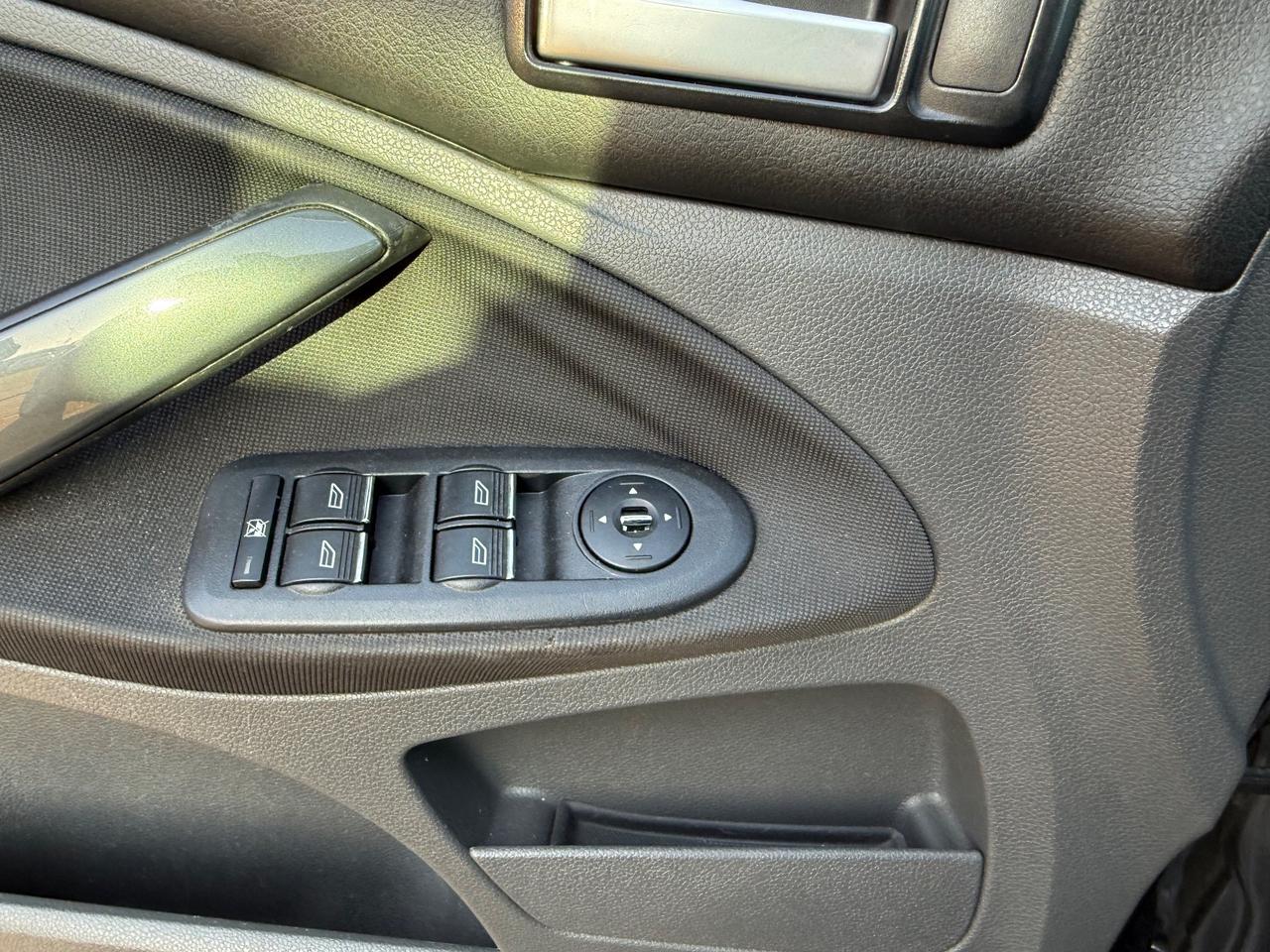 Ford C-Max 2.0 145 CV Bz.- GPL Titanium