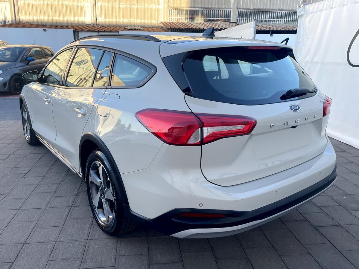 Ford Focus 1.5 EcoBlue 120 CV automatico SW Business BLACK