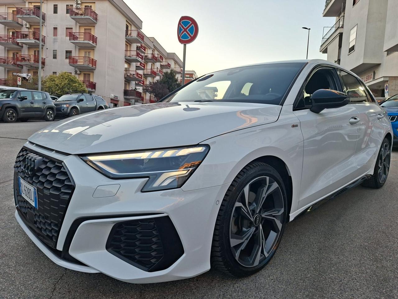 Audi A3 SPB 30 TDI S tronic S-Line edition * Navi * Pelle * Garantita 12 Mesi