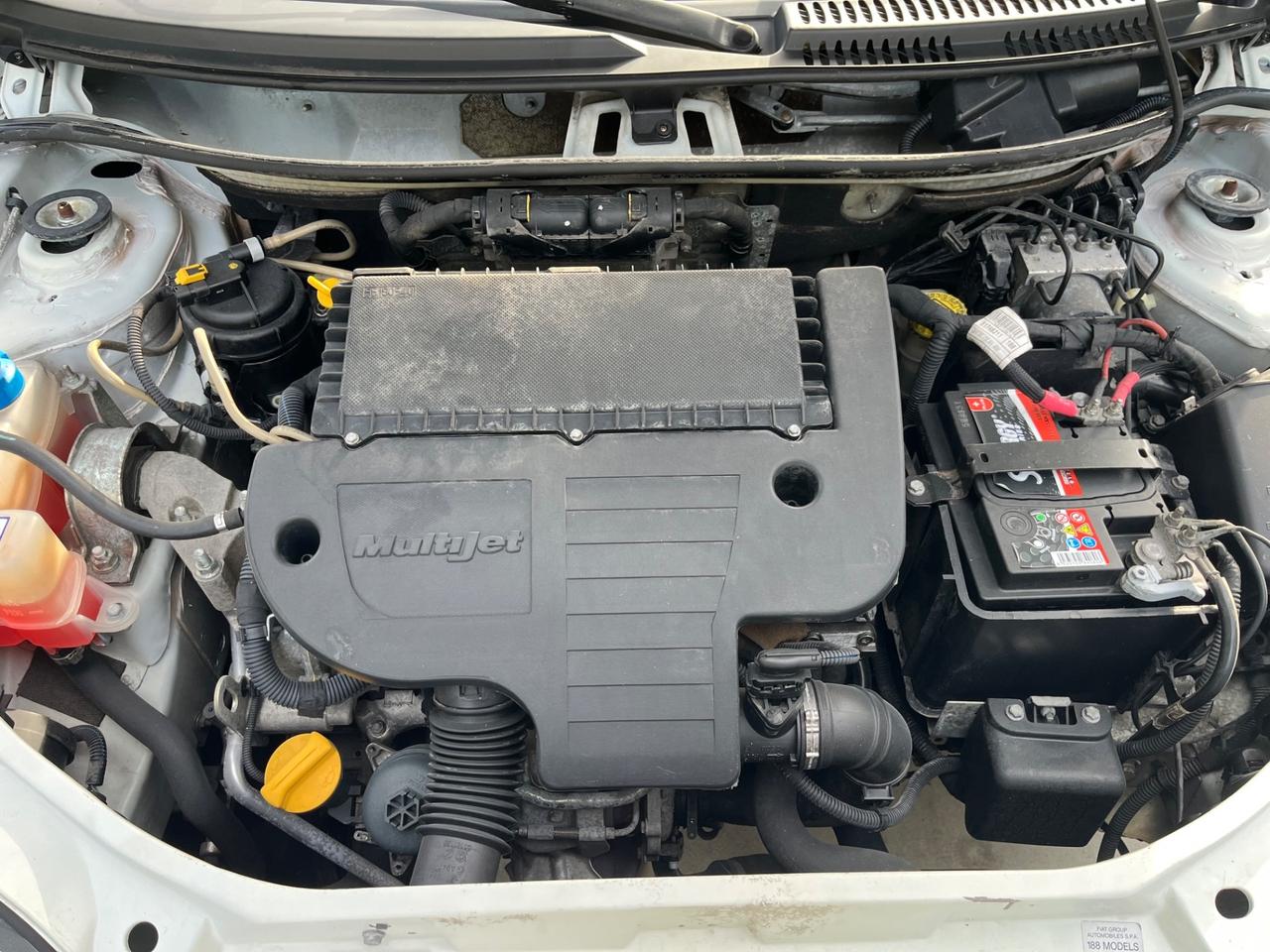 Fiat Punto 1.3 MJT EURO4 SOLO 100M KM DA VETRINA