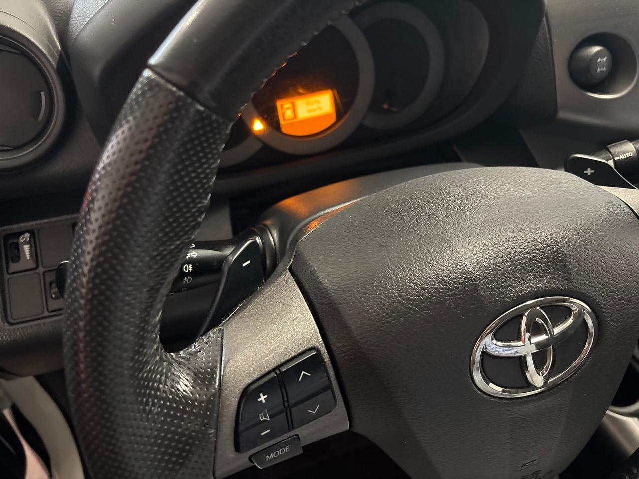 Toyota RAV 4 Crossover 2.2 D-Cat AUTOMATIC