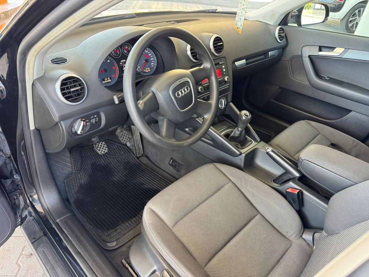 Audi A3 1.6 TDI 105 CV CR Ambiente