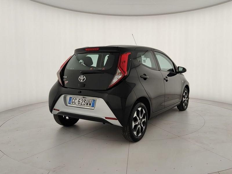 Toyota Aygo Connect 1.0 VVT-i 72 CV 5 porte x-fun
