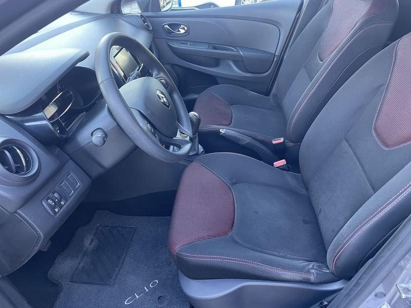 Renault Clio Clio 5p 1.2 Costume National 75cv+NAVI NEOPATENTATI