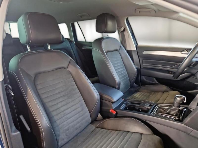 VOLKSWAGEN PASSAT VARIANT 2.0 TDI SCR EVO 110 KW EXECUTIVE DSG STATION WAGON