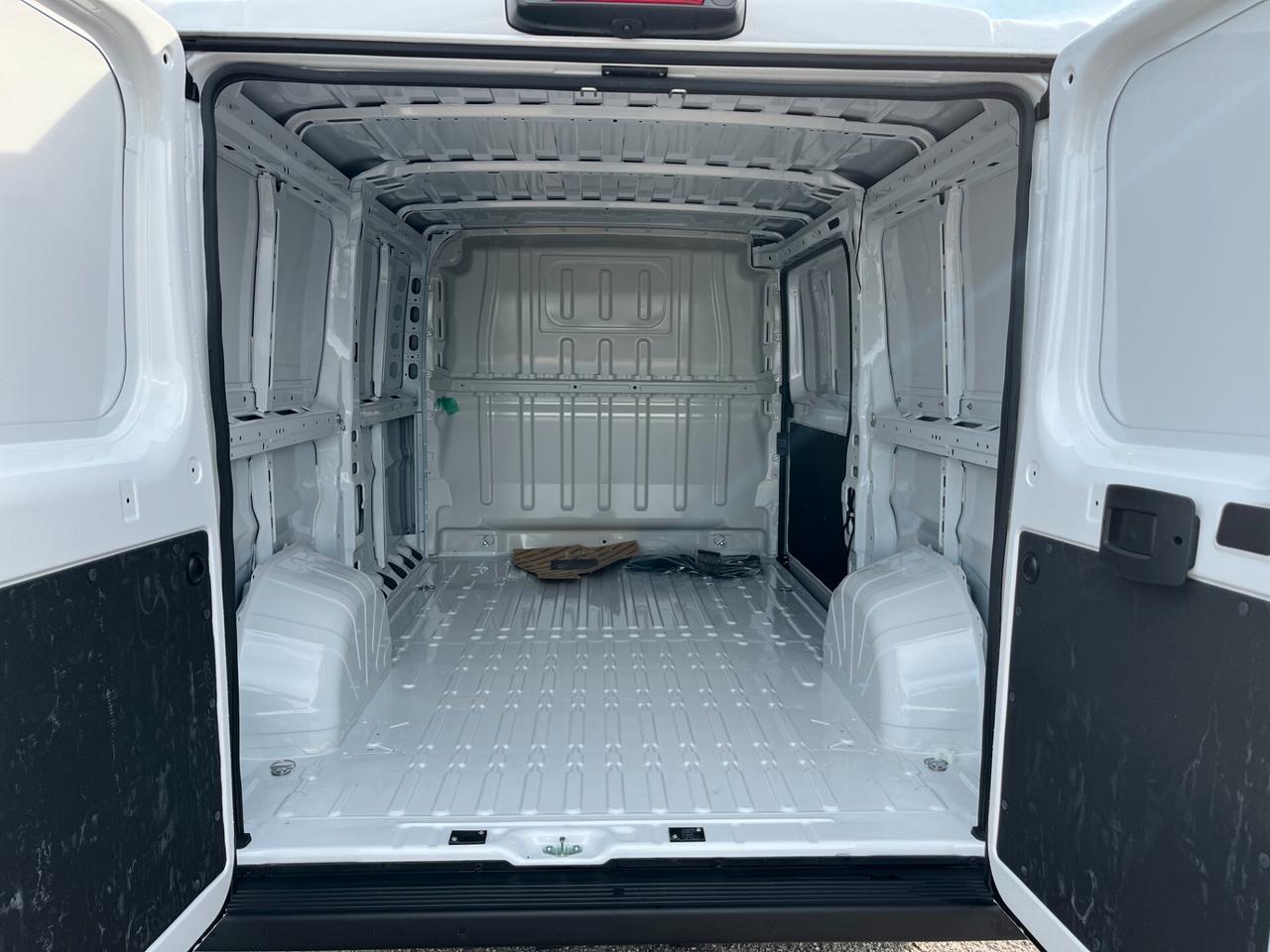 Boxer Furgone 330 L2 H1 BlueHDi 120 cv - km zero