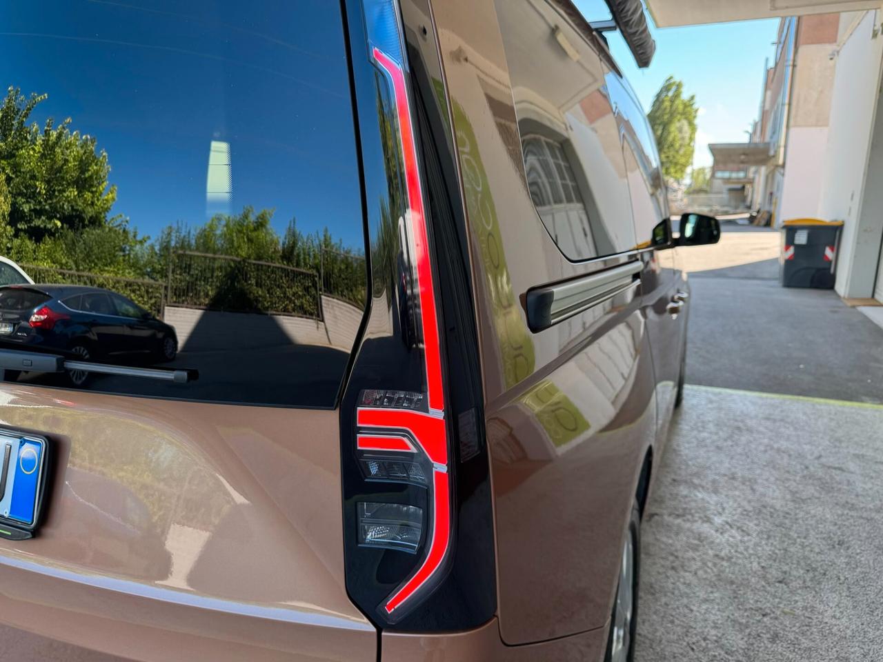 Volkswagen Caddy CALIFORNIA MAXI 2.0TDI DSG CAMPER